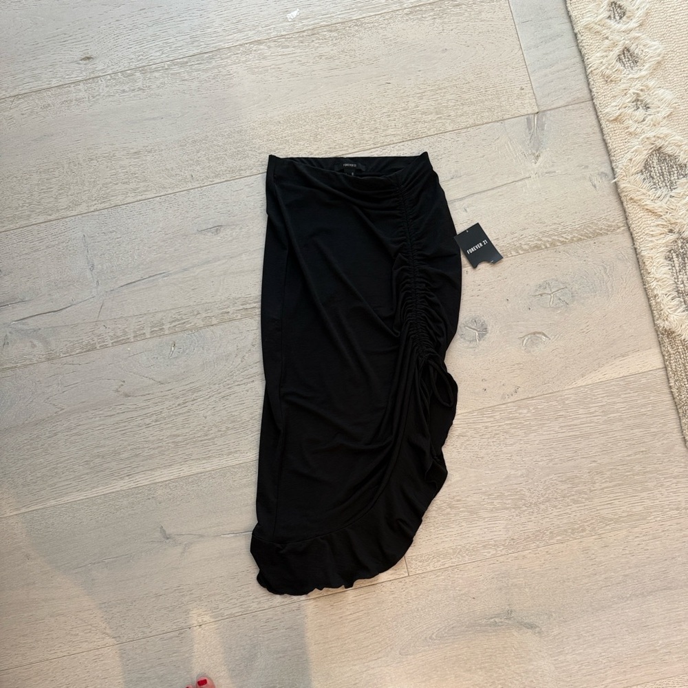 Forever 21 Elegant Black Midi Skirt